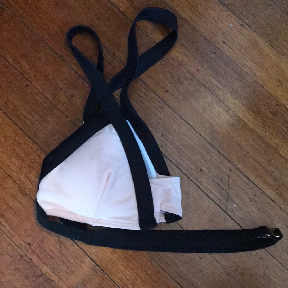 Bikini top 👙 - Picture 3 of 3